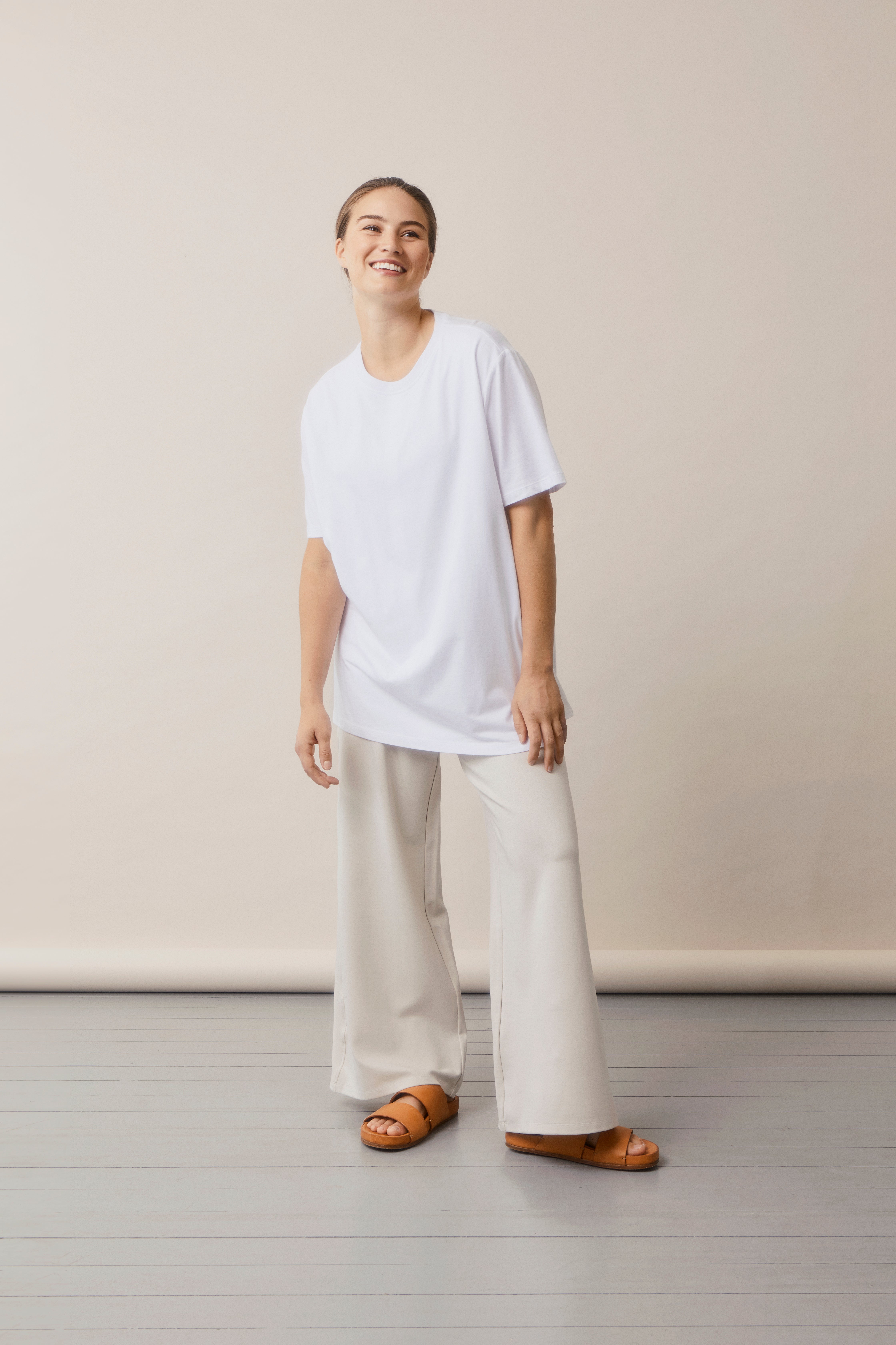 Oversized The Shirt - Valkoinen