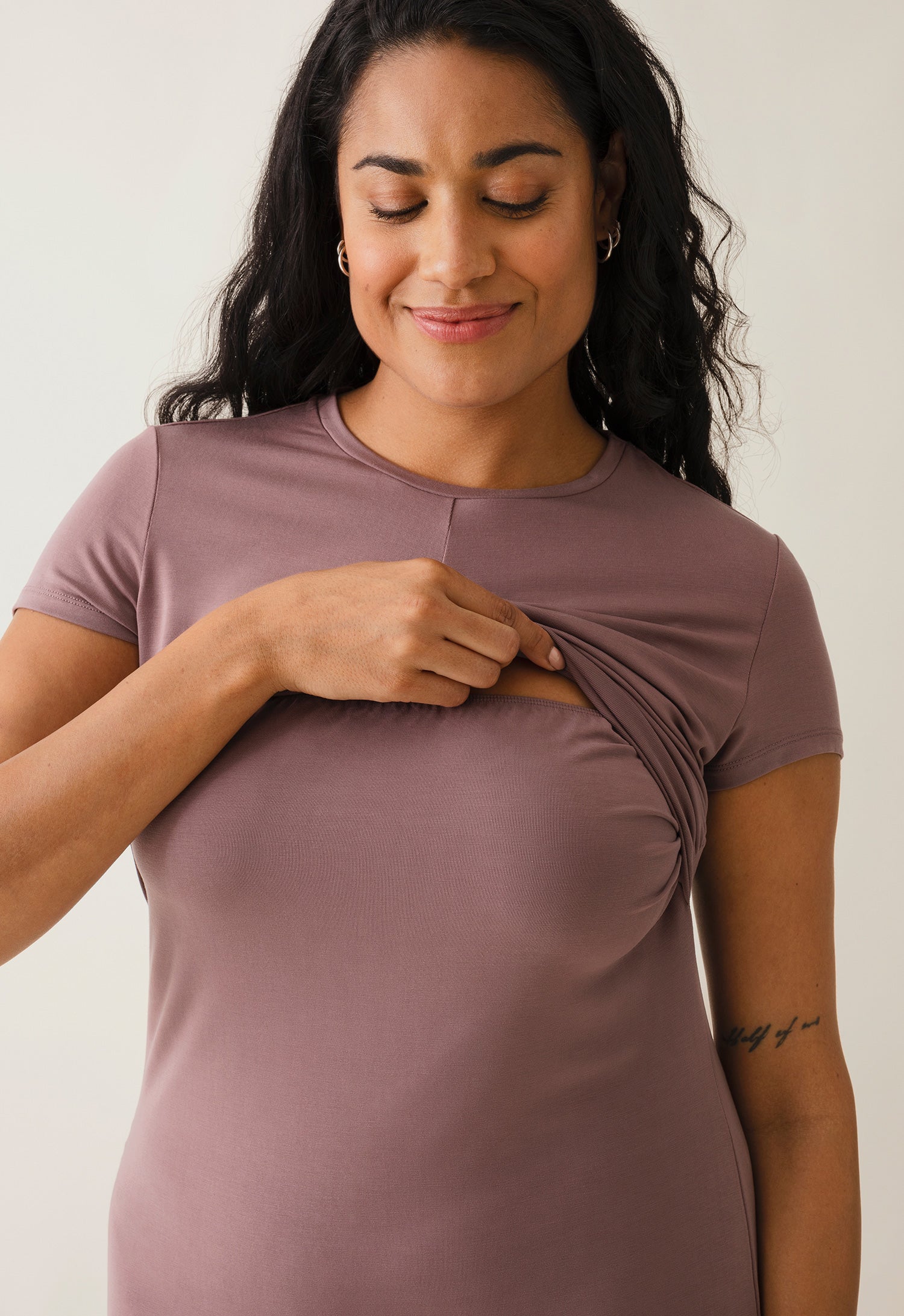 Juhlamekko imetysominaisuudella - Tumma malva